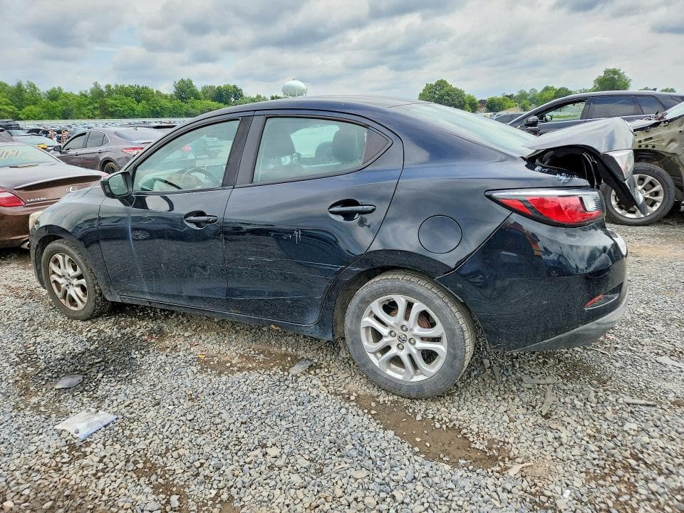 2017 TOYOTA YARIS IA BASE 2