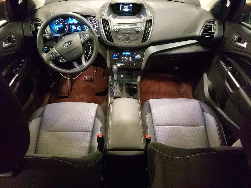 2017 FORD ESCAPE SE 8