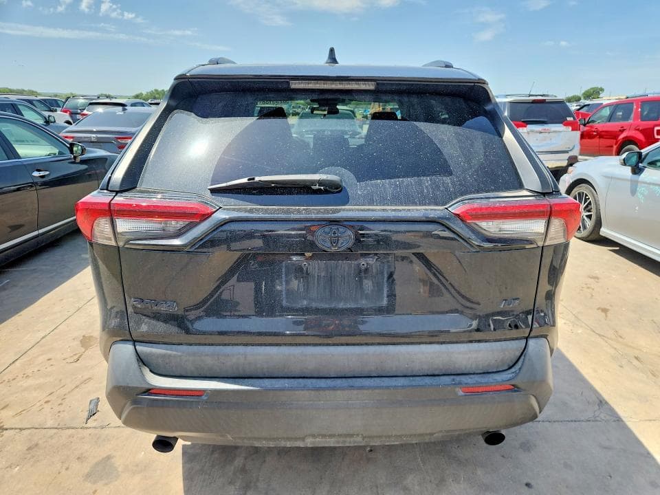 2021 TOYOTA RAV4 LE 6