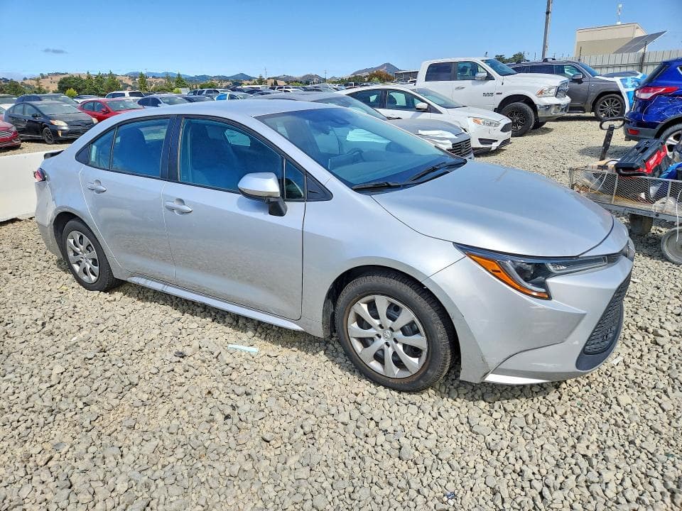 2020 TOYOTA COROLLA LE 4
