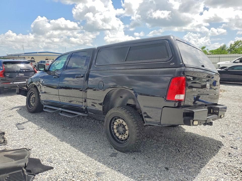 2020 RAM 1500 CLASSIC SLT 2