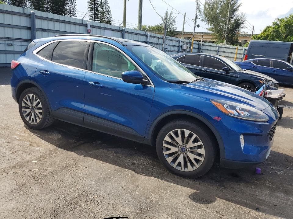 2022 FORD ESCAPE TITANIUM 4