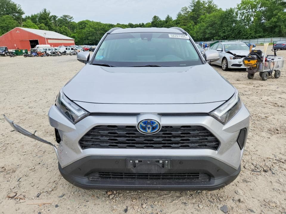 2024 TOYOTA RAV4 HYBRID XLE 5