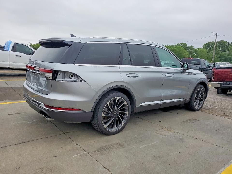 2023 LINCOLN AVIATOR RESERVE 3