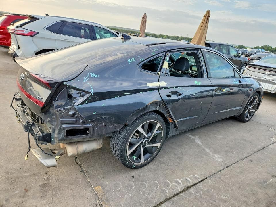 2022 HYUNDAI SONATA SEL PLUS 3