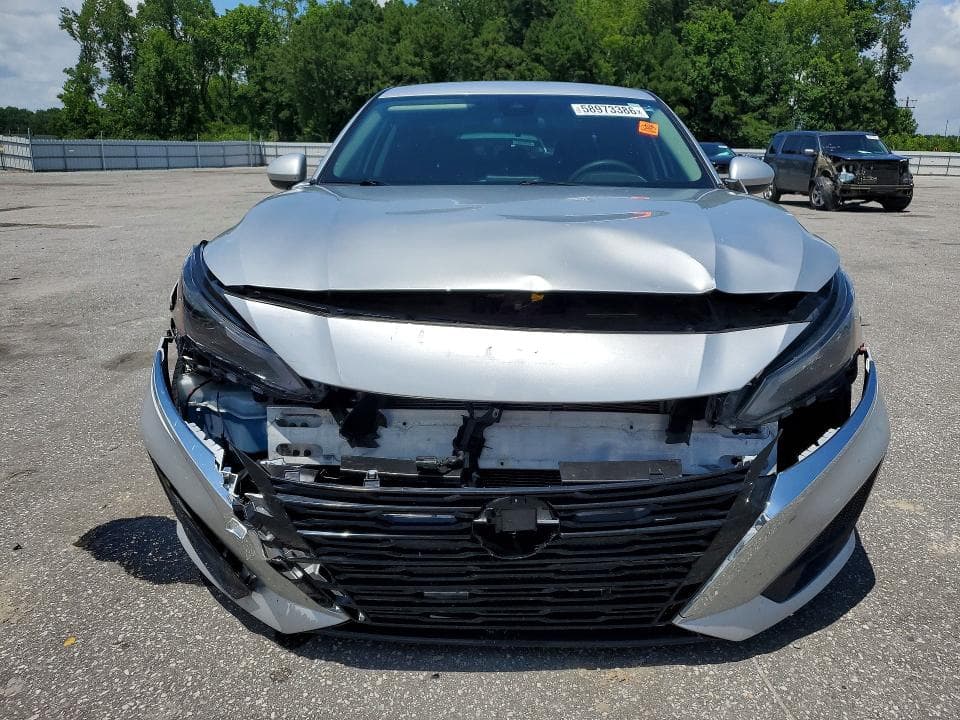 2023 NISSAN ALTIMA SV 5
