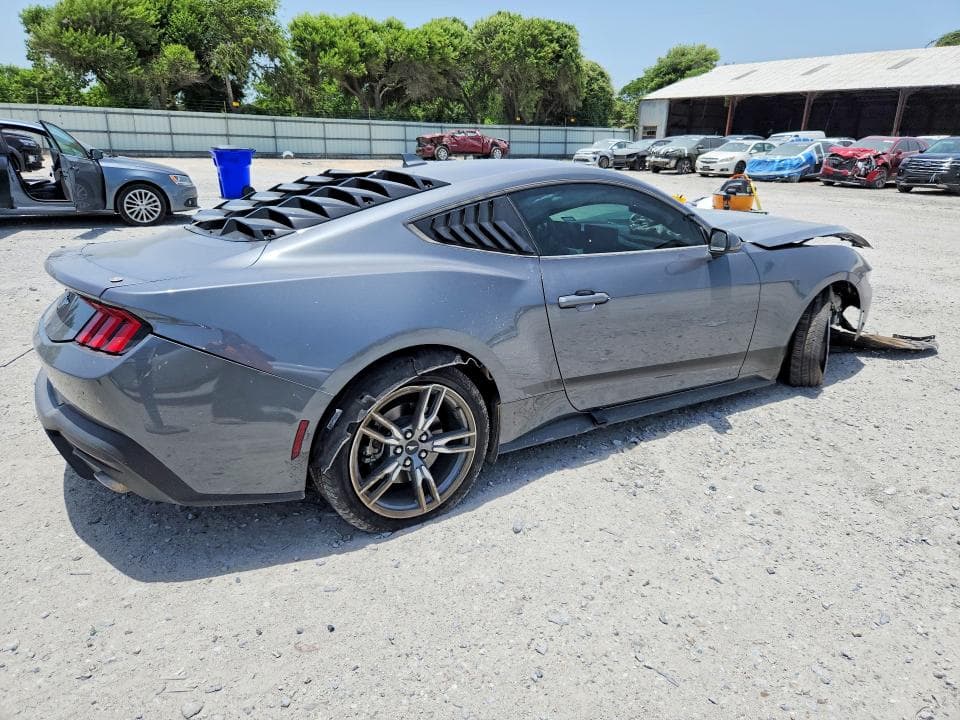 2025 FORD MUSTANG 3