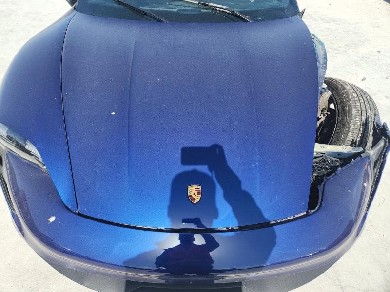 2022 PORSCHE TAYCAN 11