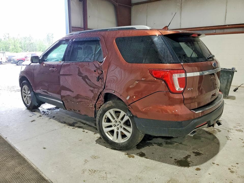 2018 FORD EXPLORER XLT 2
