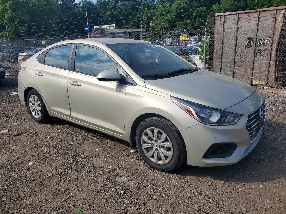 2020 HYUNDAI ACCENT SE 4