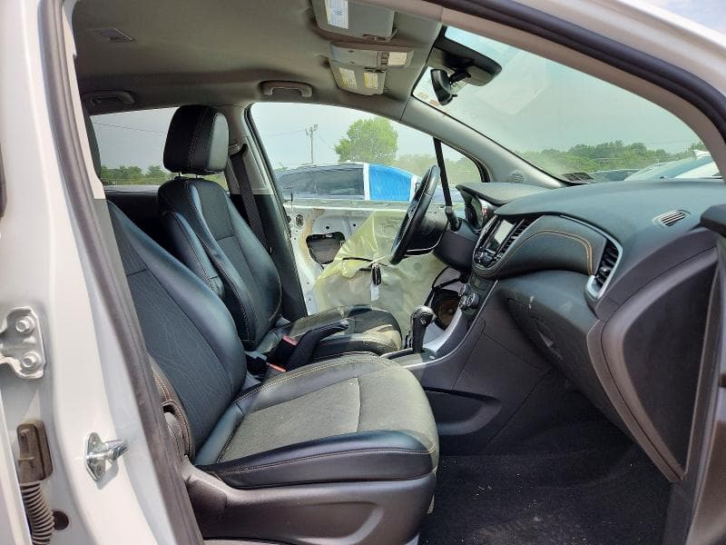 2019 CHEVROLET TRAX 1LT 7