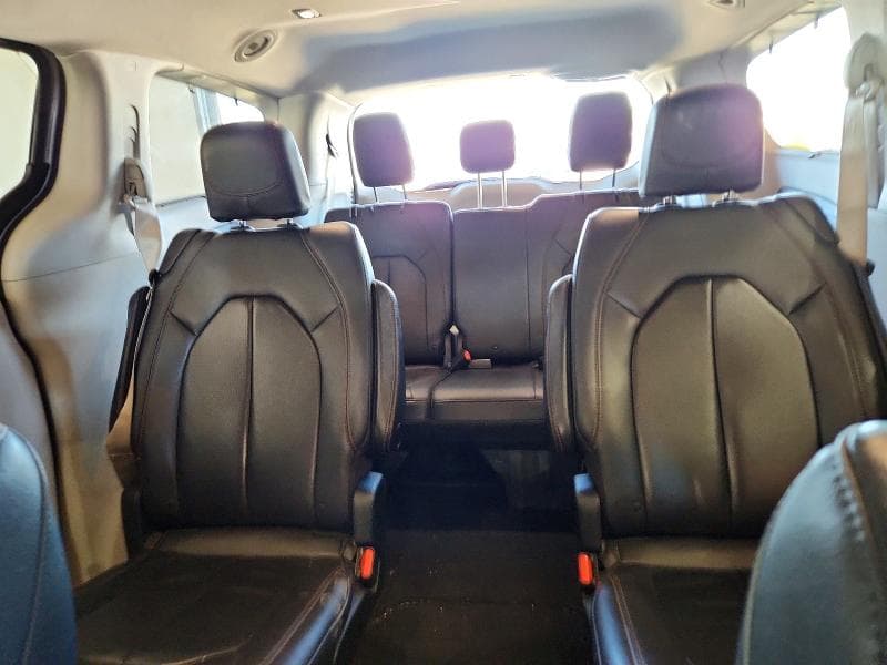 2018 CHRYSLER PACIFICA TOURING L 10