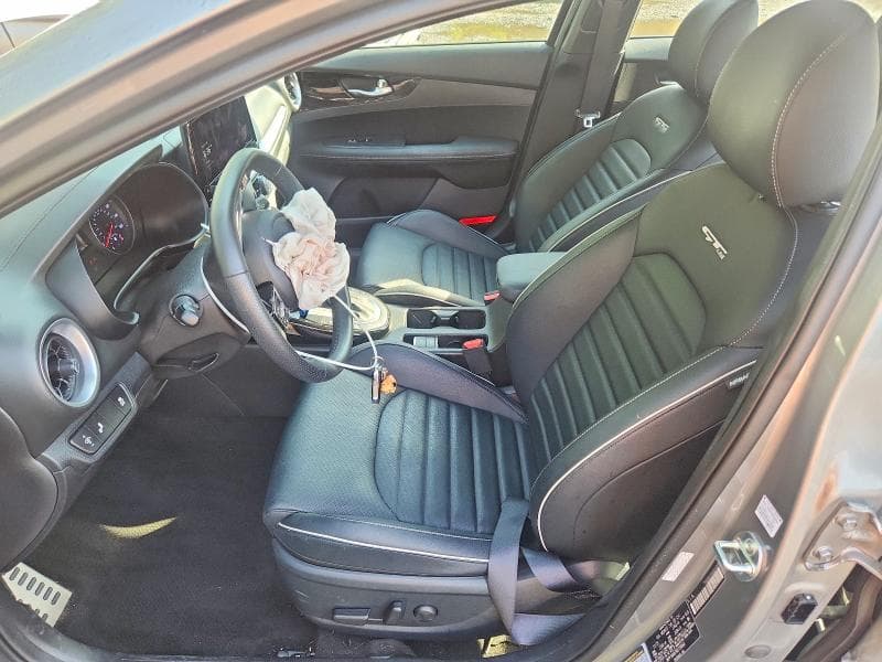2024 KIA FORTE GT LINE 7