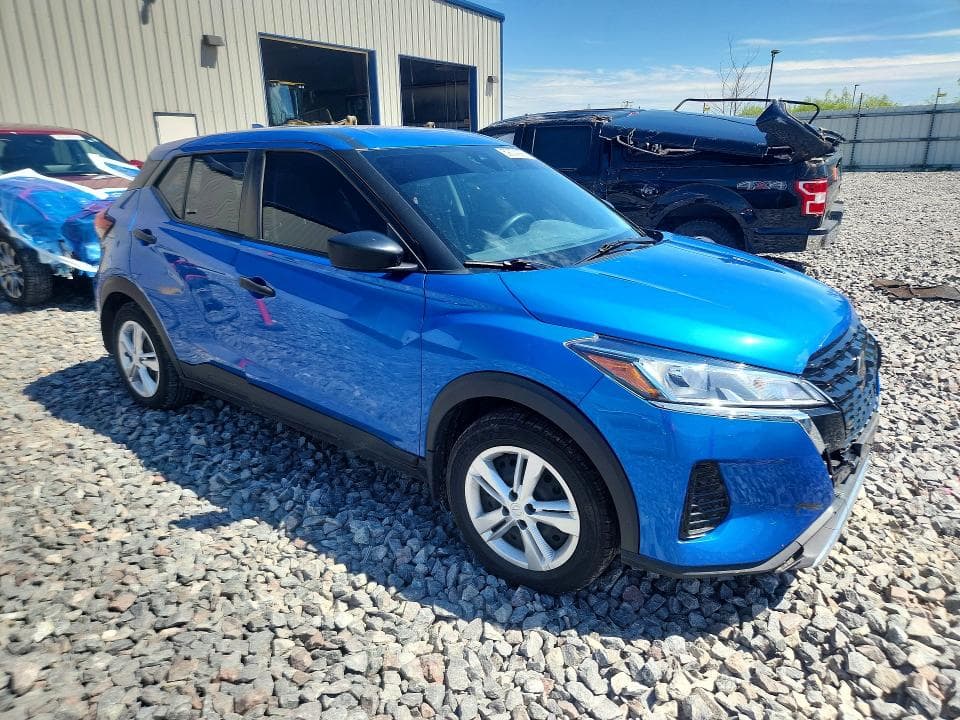 2021 NISSAN KICKS S 4