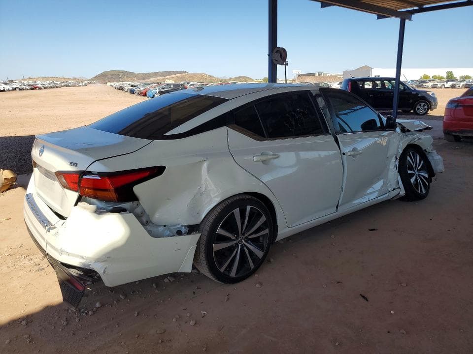 2022 NISSAN ALTIMA SR 3