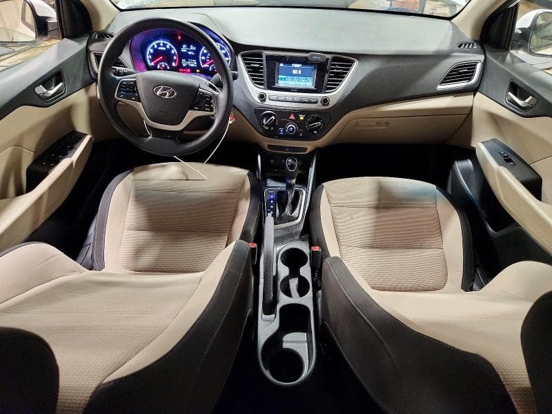 2019 HYUNDAI ACCENT SE 8