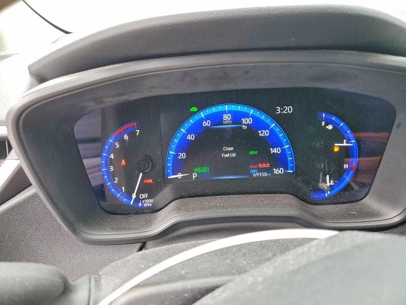 2022 TOYOTA COROLLA LE 9