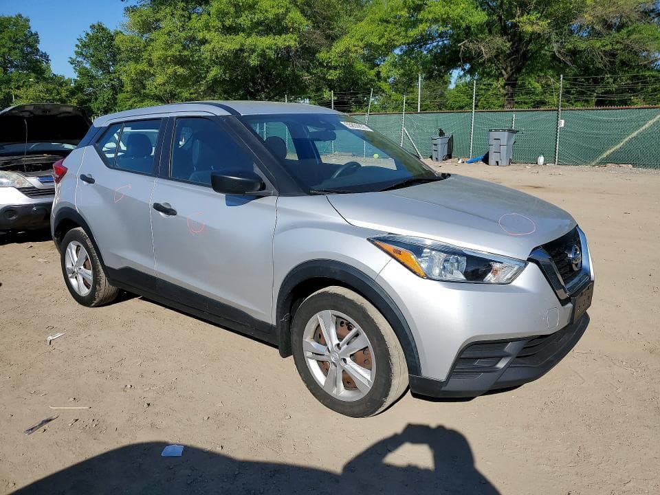 2020 NISSAN KICKS S 4