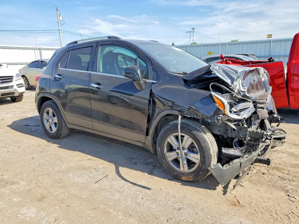 2020 CHEVROLET TRAX 1LT 4