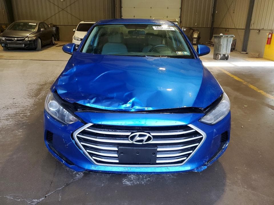 2017 HYUNDAI ELANTRA SE 5