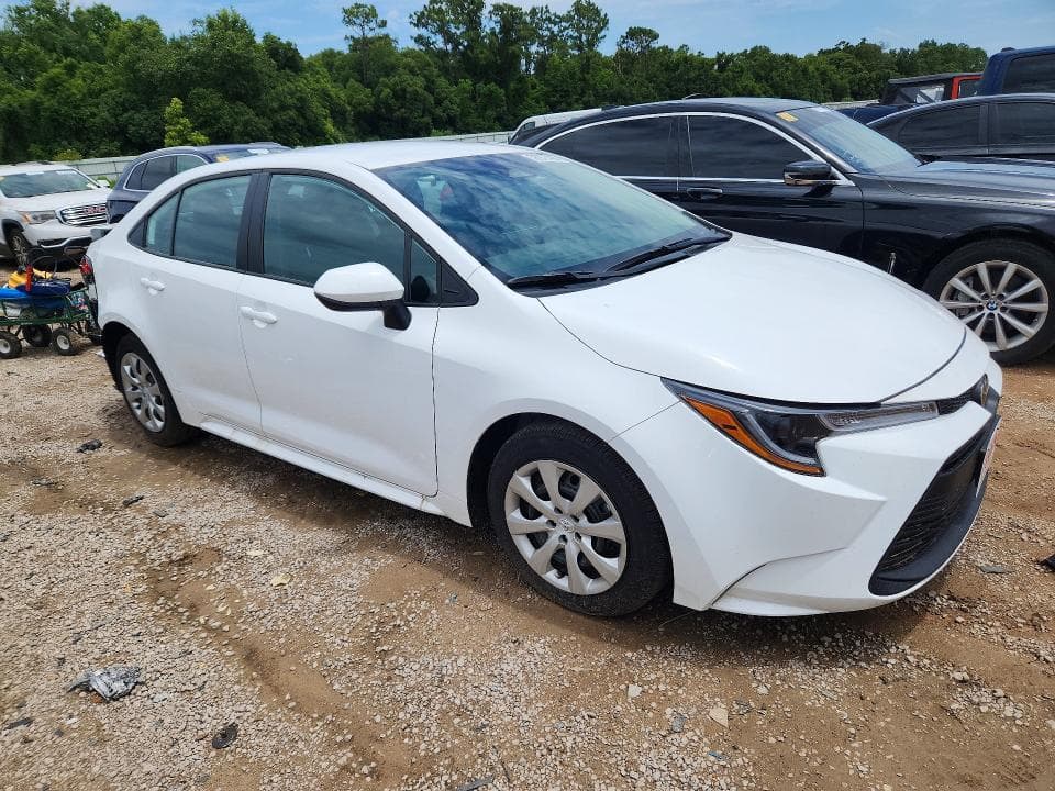 2026 TOYOTA COROLLA LE 4
