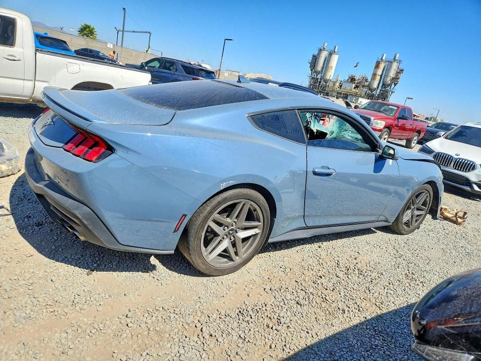 2024 FORD MUSTANG 3