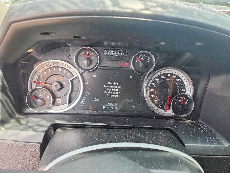 2017 RAM 1500 LARAMIE 9