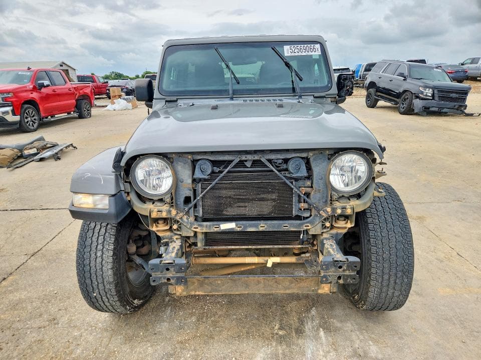 2020 JEEP WRANGLER UNLIMITED SAHARA 5