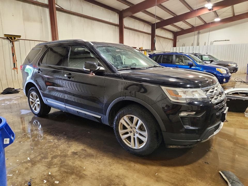 2018 FORD EXPLORER XLT 4