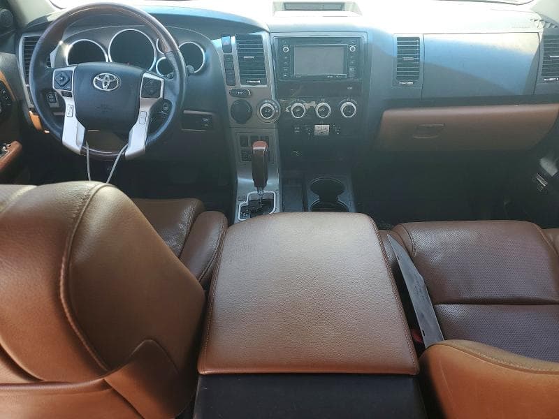 2017 TOYOTA SEQUOIA PLATINUM 8