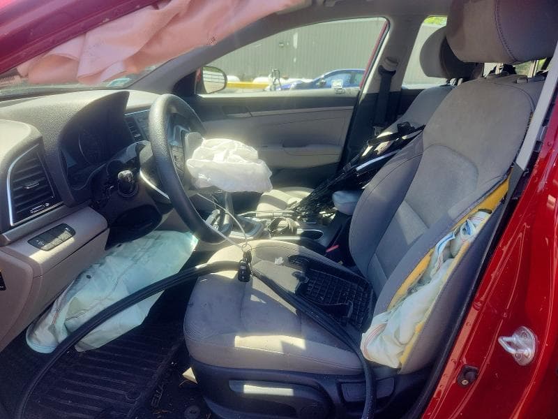 2017 HYUNDAI ELANTRA SE 7