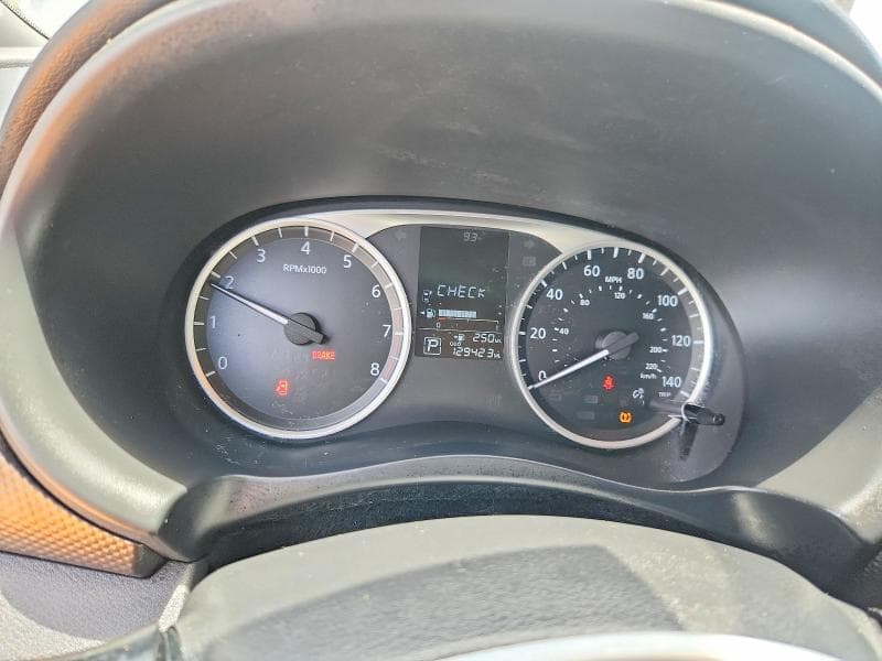 2020 NISSAN KICKS S 9
