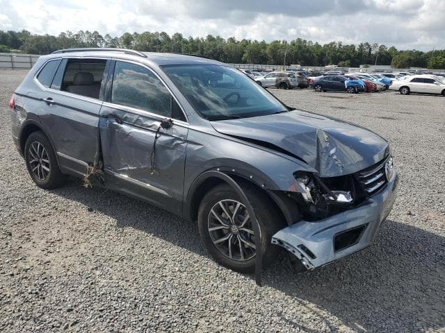 2020 VOLKSWAGEN TIGUAN SE 4