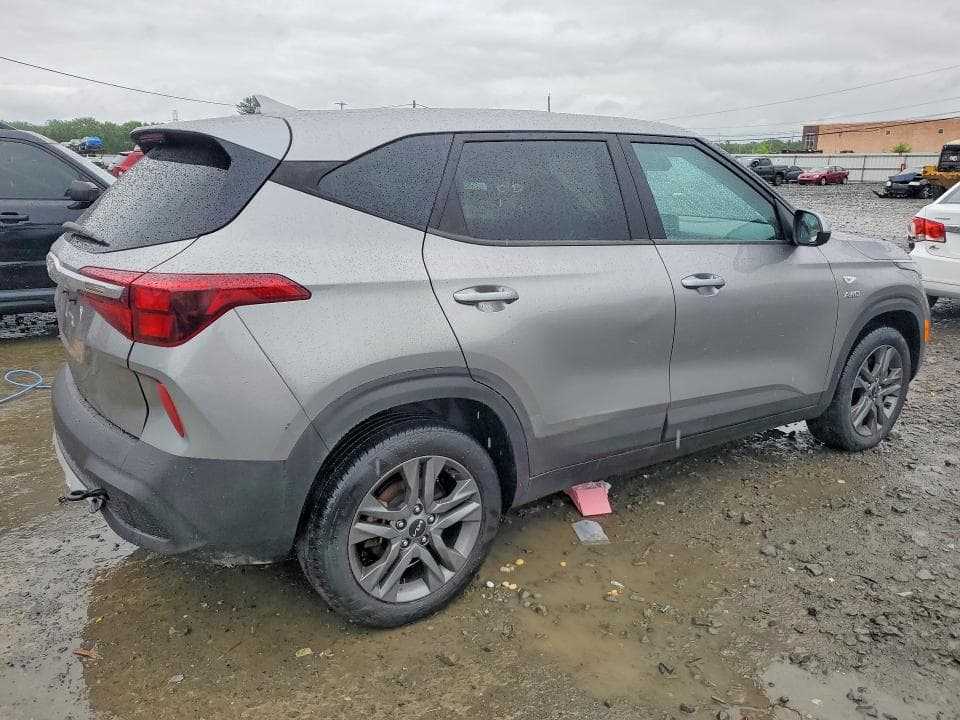 2022 KIA SELTOS LX 3