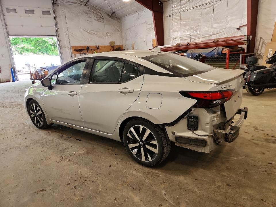 2021 NISSAN VERSA SR 2
