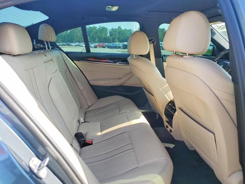 2019 BMW 530 I 10