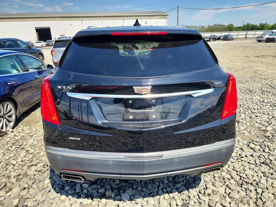 2018 CADILLAC XT5 6