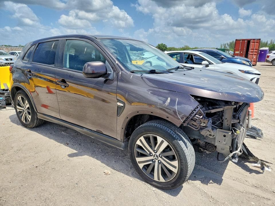 2020 MITSUBISHI OUTLANDER SPORT ES 4