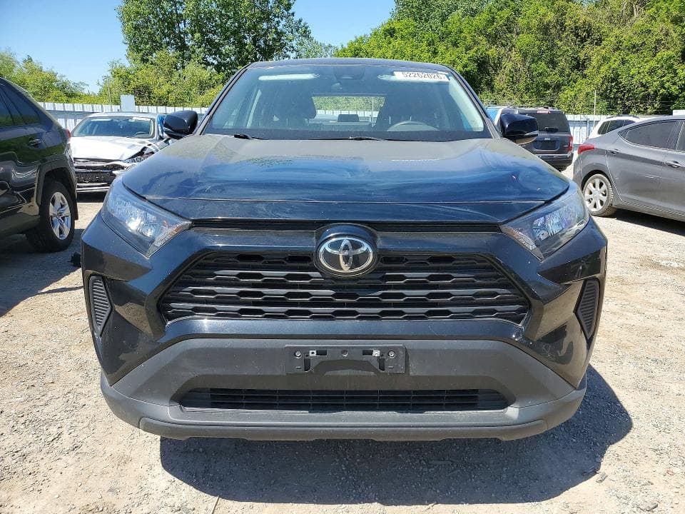 2022 TOYOTA RAV4 LE 5