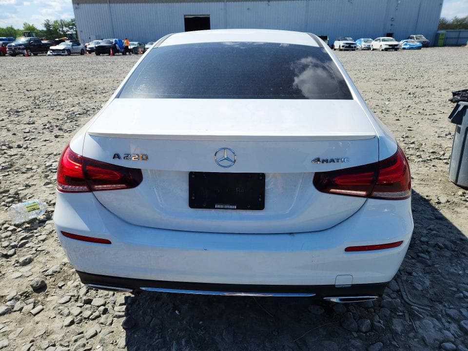 2019 MERCEDES-BENZ A 220 4MATIC 6