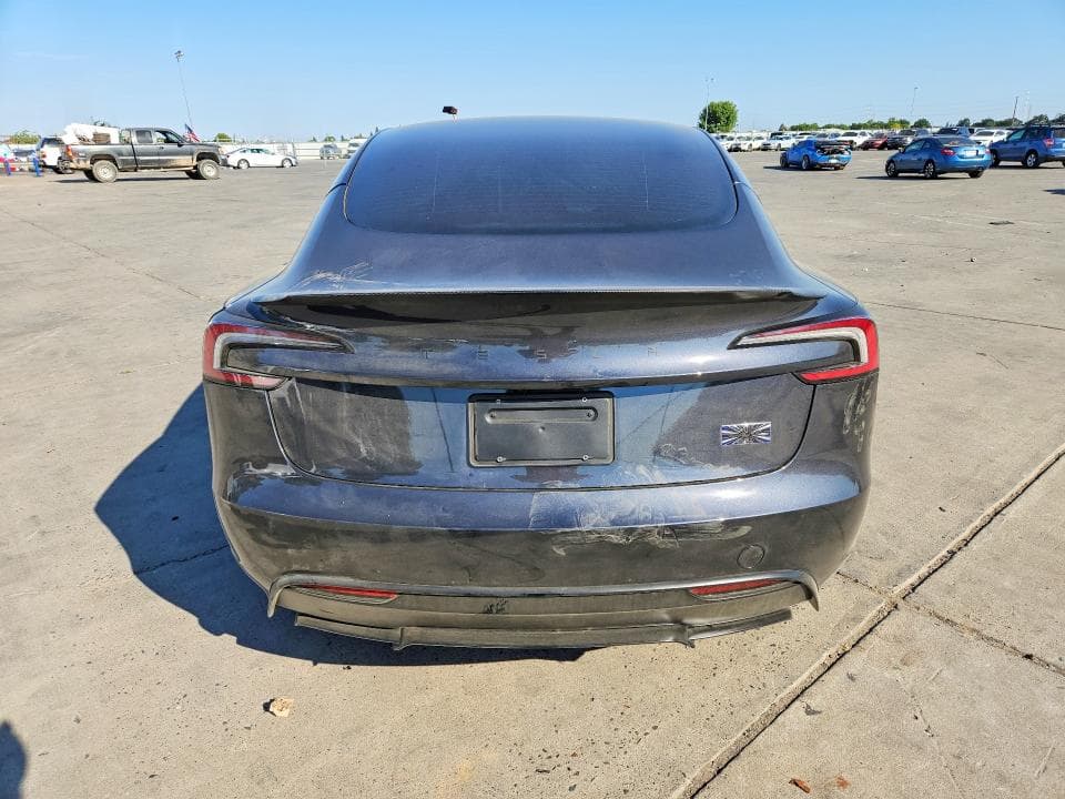 2026 TESLA MODEL 3 6