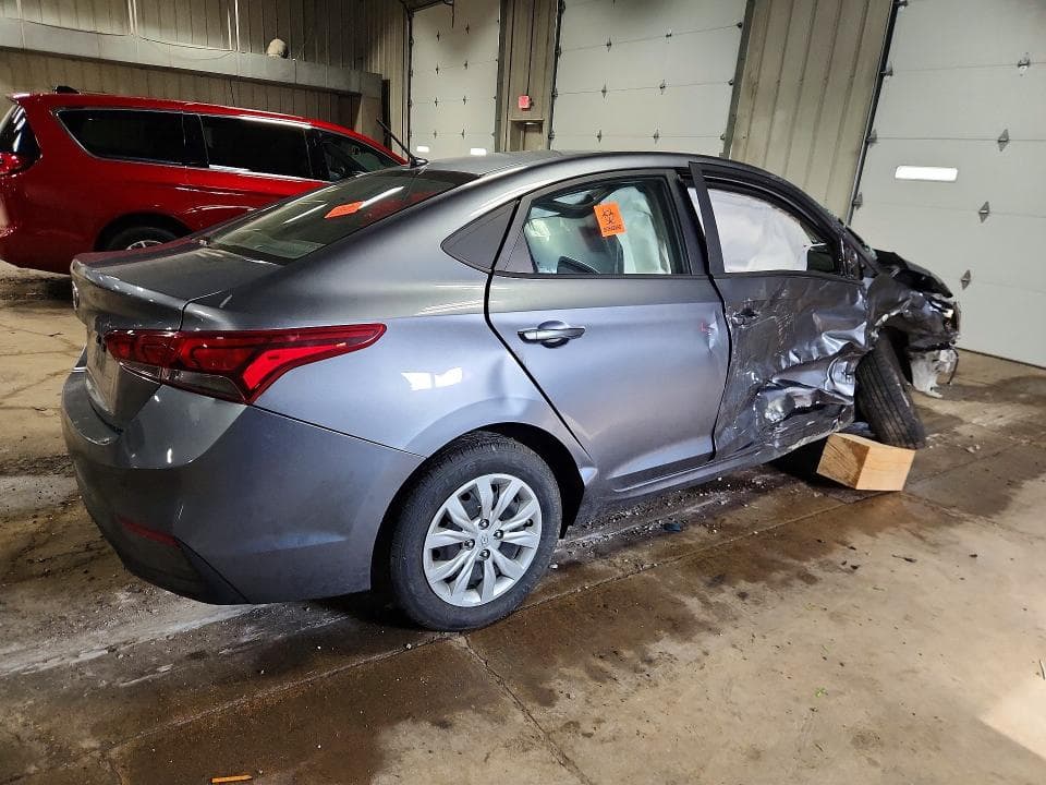 2019 HYUNDAI ACCENT SE 3