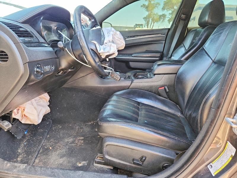 2019 CHRYSLER 300 S 7