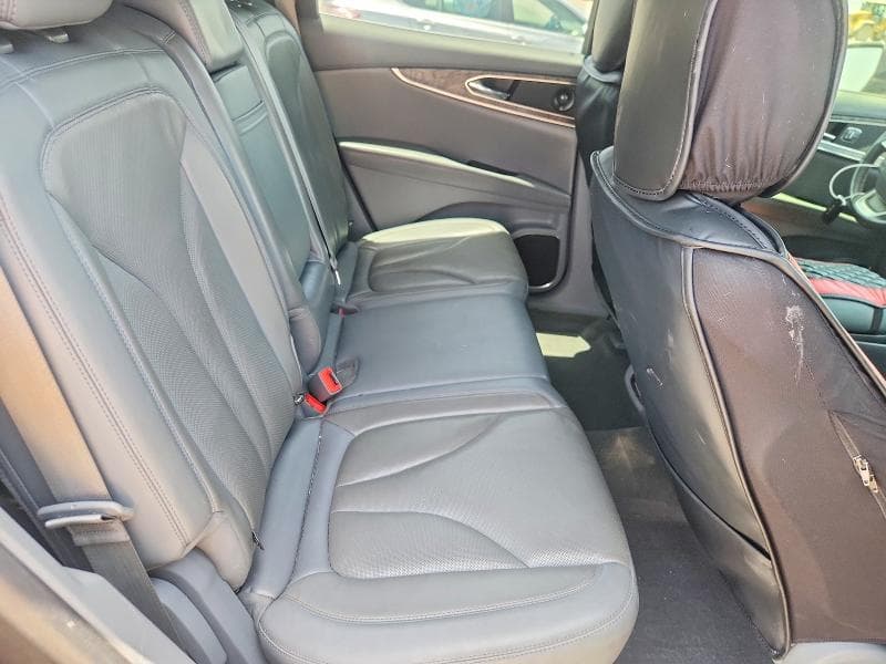 2020 LINCOLN NAUTILUS RESERVE 11