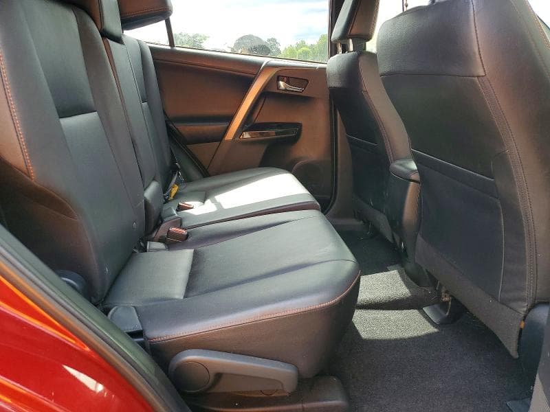 2018 TOYOTA RAV4 SE 10