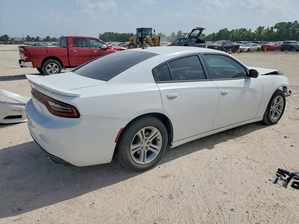2017 DODGE CHARGER SE 3