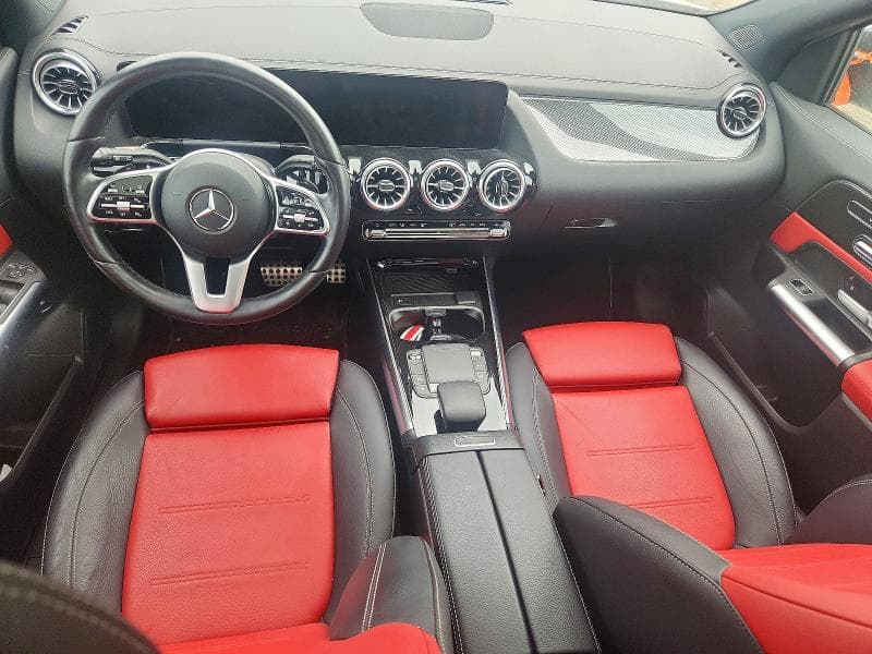 2023 MERCEDES-BENZ GLA 250 4MATIC 8