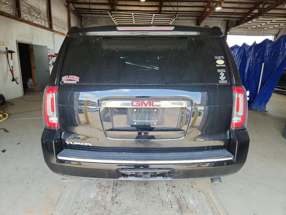 2019 GMC YUKON DENALI 6