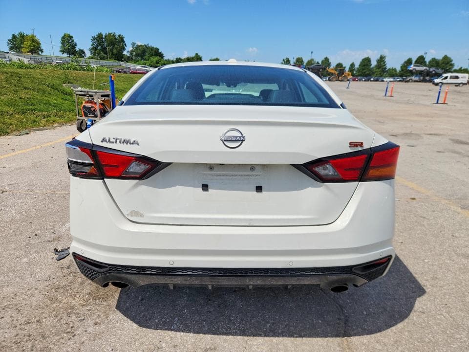 2023 NISSAN ALTIMA SR 6