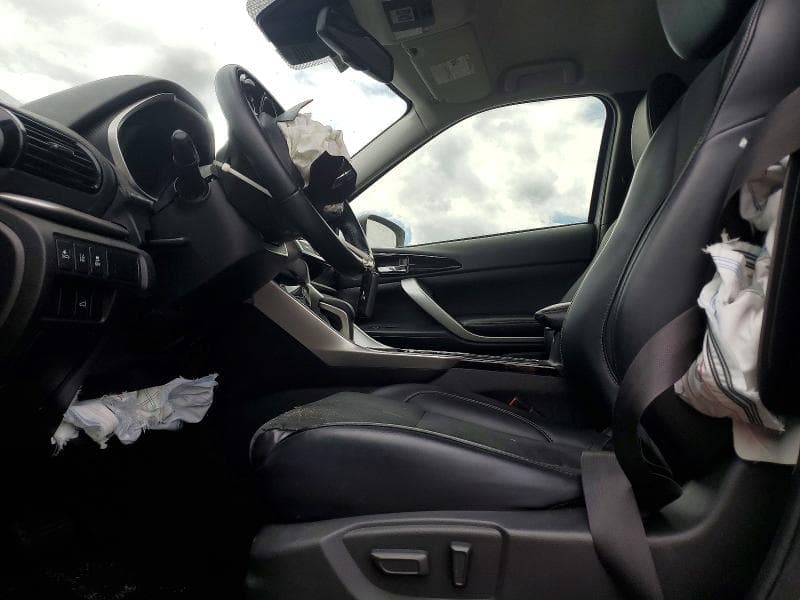 2024 MITSUBISHI ECLIPSE CROSS SE/SEL 7